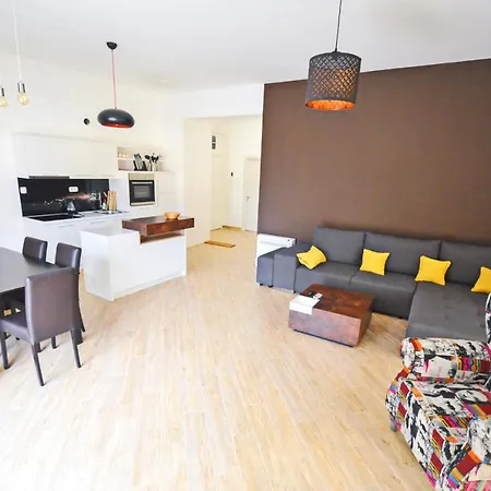 Orange Lux Daire Budva